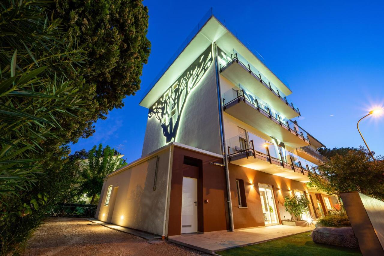 Abc Hotel